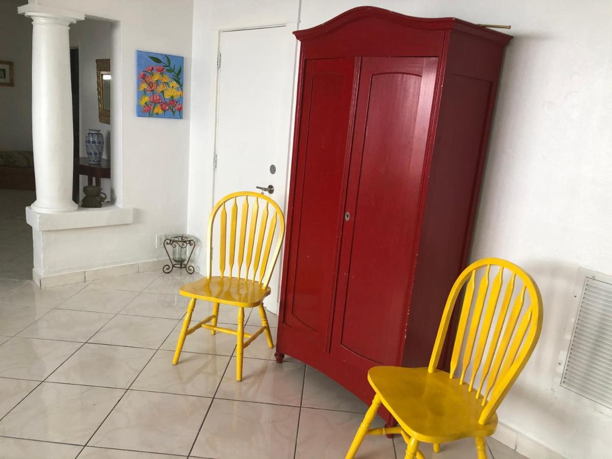 Private Suite Next To Calle Ocho Miami Extérieur photo